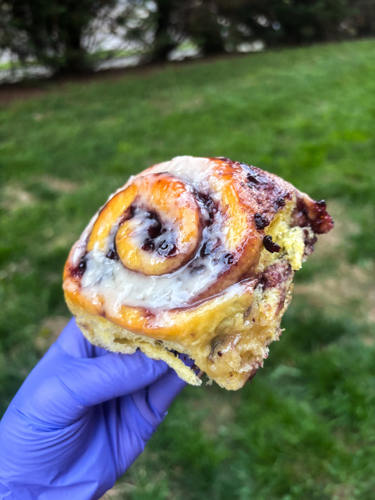 Lemon Blueberry Sweet Roll (Cinnamon Roll)
